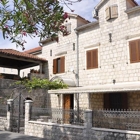 קוטור Apartments Vujosevic מראה חיצוני תמונה